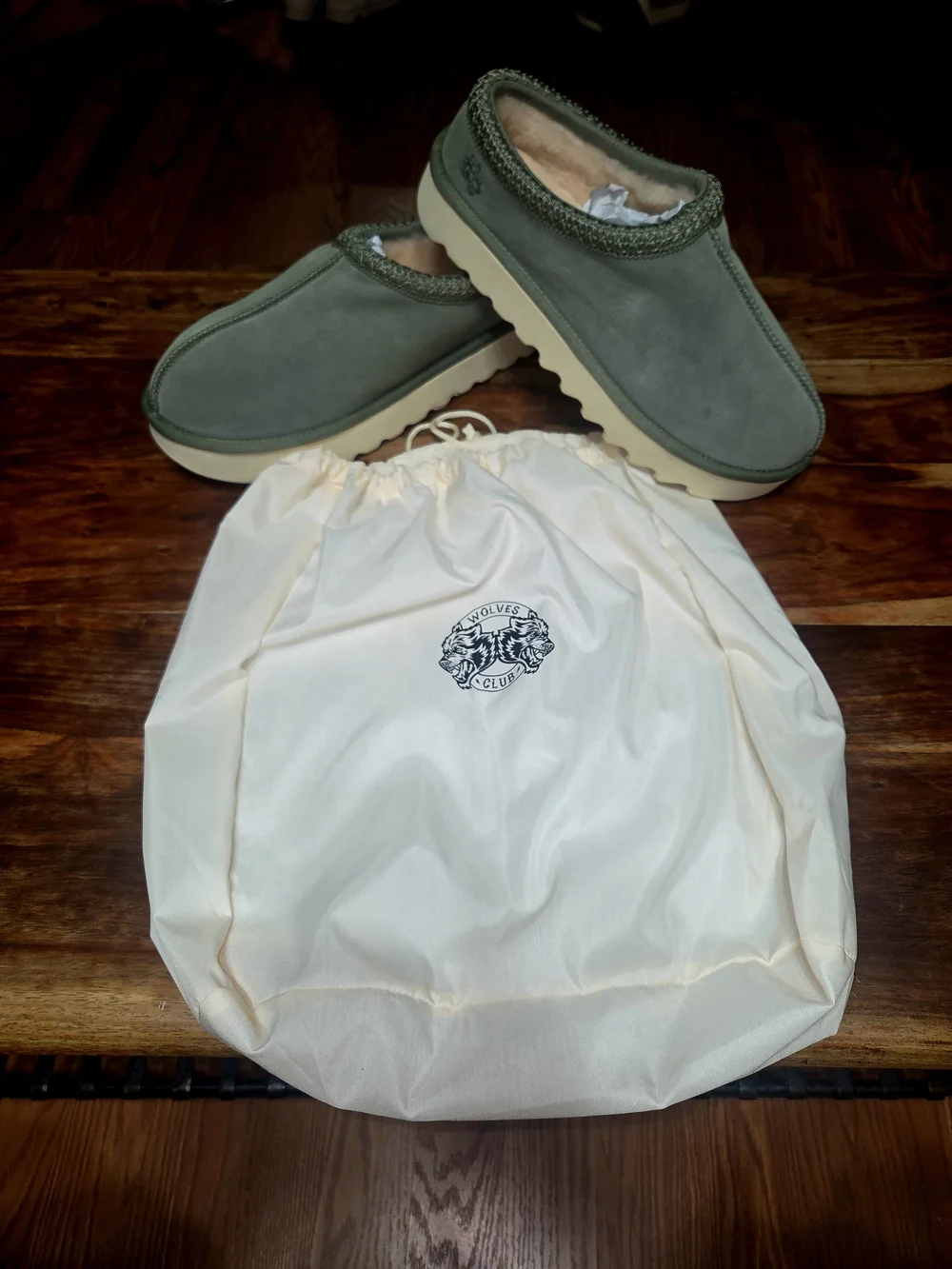 Darc Sport Wolf Head Mammoth Mule Slip-ons In Sage Green. Size 11M/12W